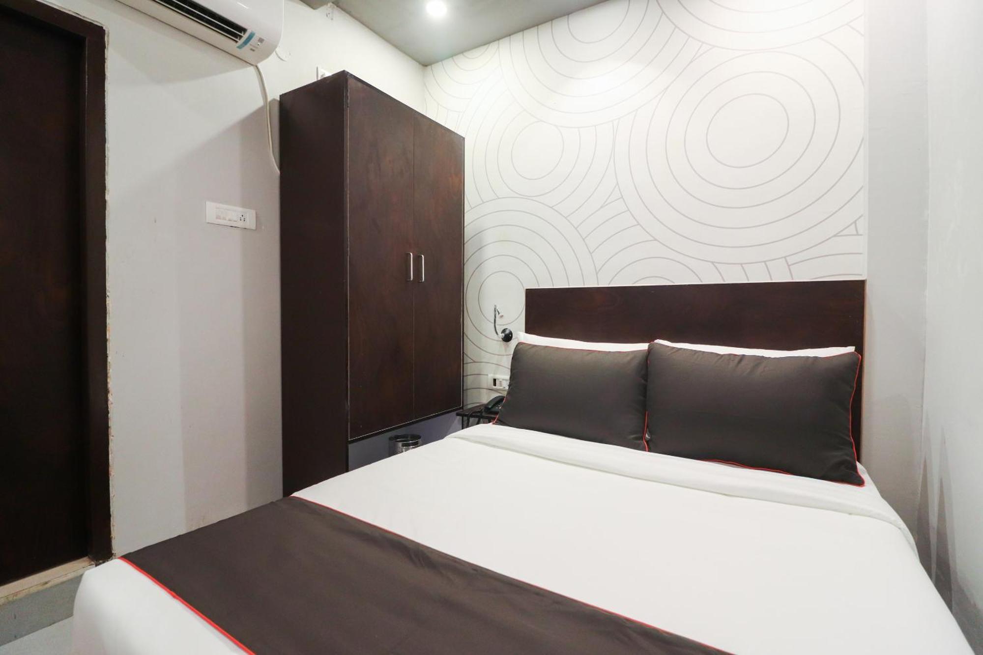 Hotel Super Collection O Sonica Gold Civil Lines Prayagraj Exterior foto